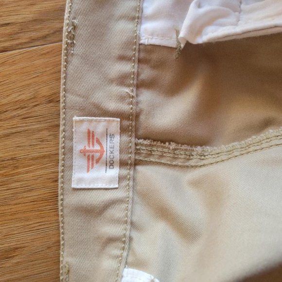 Men's Docker Shorts - Picture 5 of 6
